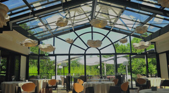 Cafés, hôtels, restaurants