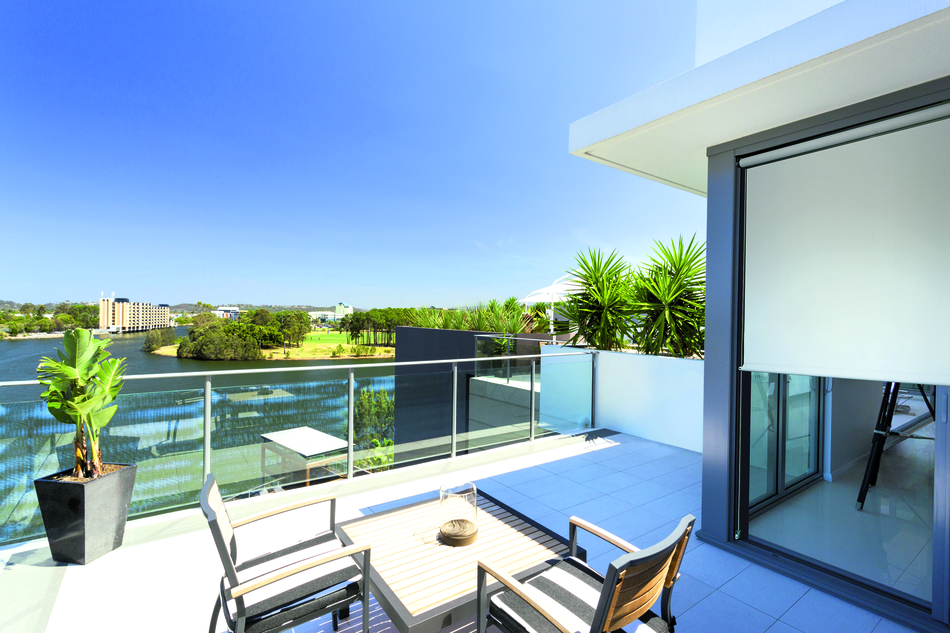 Cacher le vis-à-vis tout en ombrageant son balcon